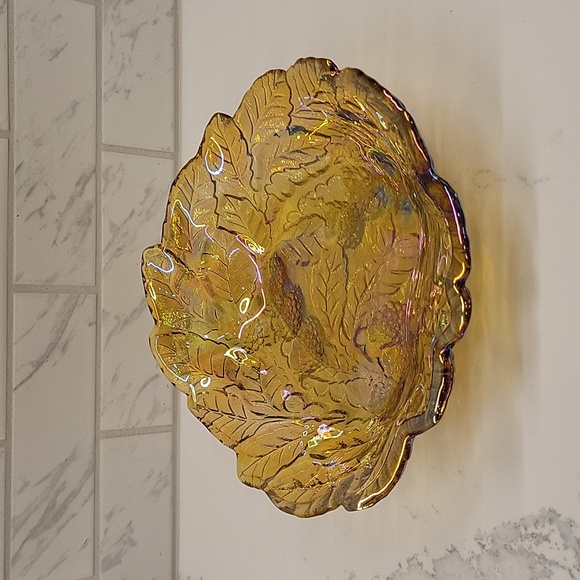 Beautiful Loganberry Carnival Glass Bowl - Picture 1 of 4